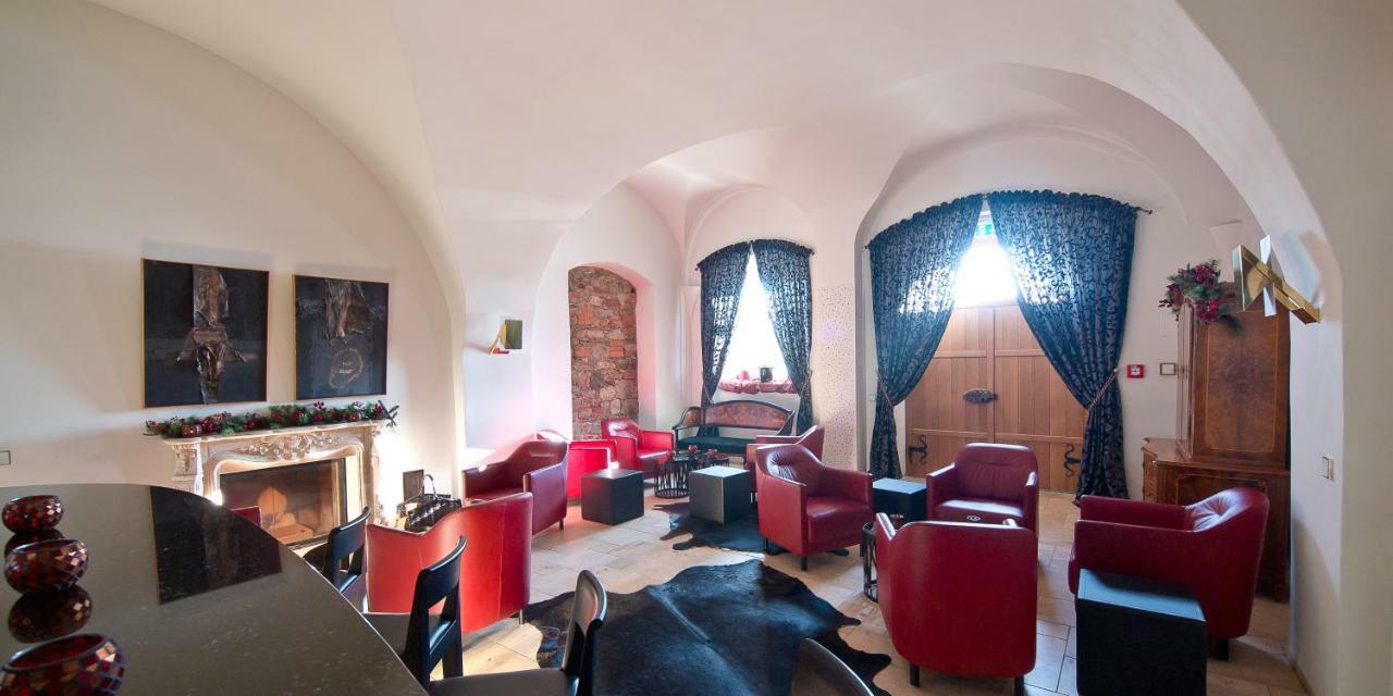 ילנייה גורה Palac Pakoszow Schlosshotel Wernersdorf מראה חיצוני תמונה The interior of the castle